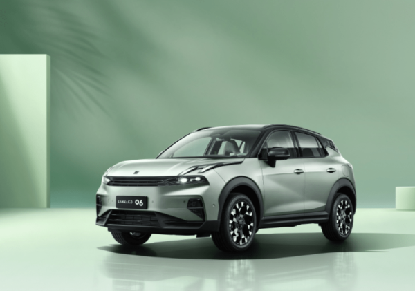 联富配资 限时领享价10.76万起/有新配色 领克06 Relive上市